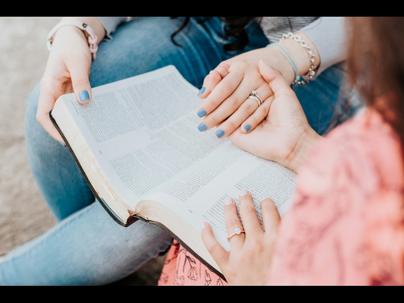 30 Powerful Bible Verses About Relationships and Love
