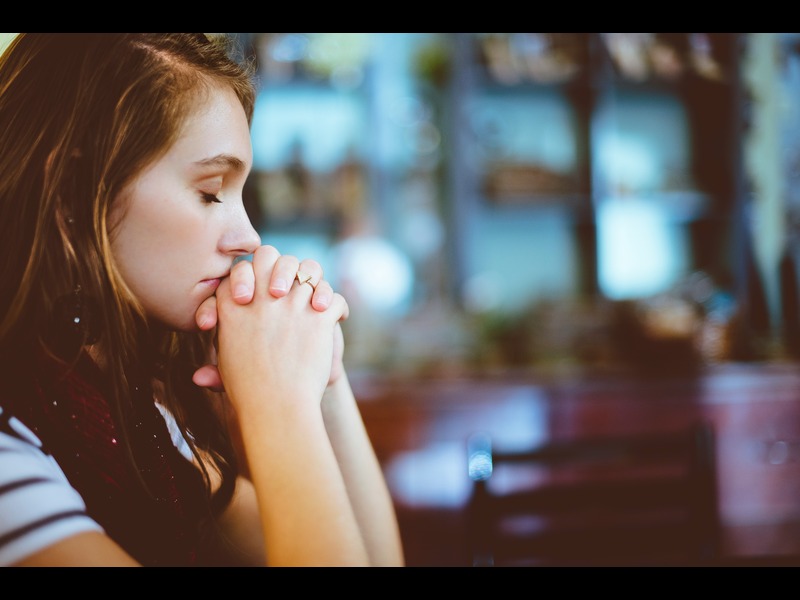 25 Powerful Prayers for Strength During Difficult Times to Find Hope, Peace, and Courage
